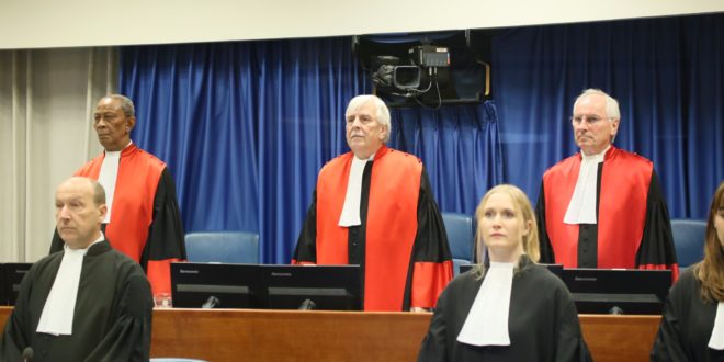 HAŠKI TRIBUNAL SE SVETI SRBIMA