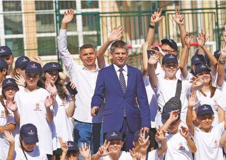 GUJON: U BEOGRADU POČEO PRVI OD ŠEST LETNJIH KAMPOVA ZA SRPSKU DECU IZ REGIONA